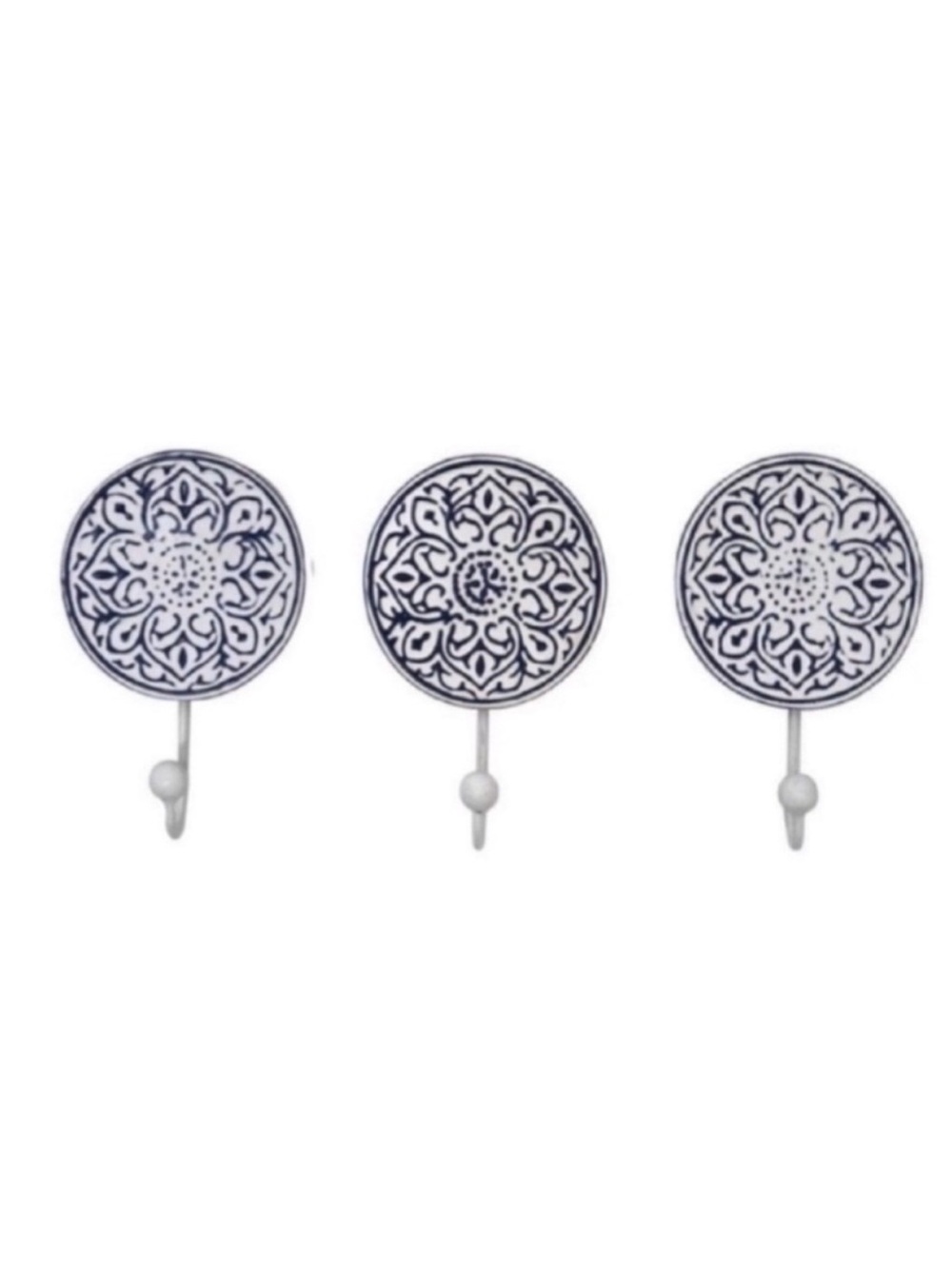 New Medallion Wall Decor with Hooks